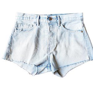 Levi's Strauss Casual Summer Retro Women's Cheeky High Short. Size 27